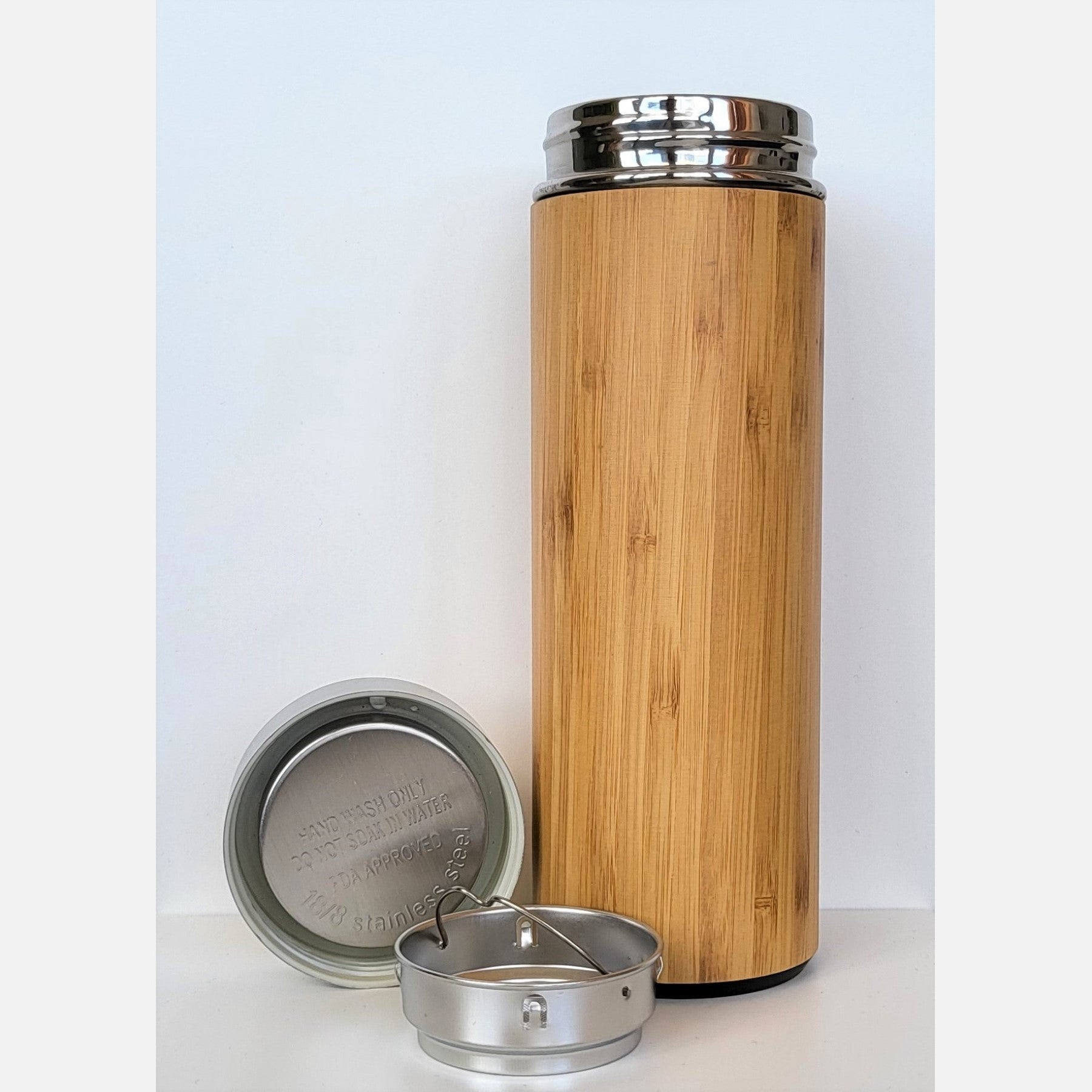 Edelstahl Trinkflasche mit Bambus und Teesieb