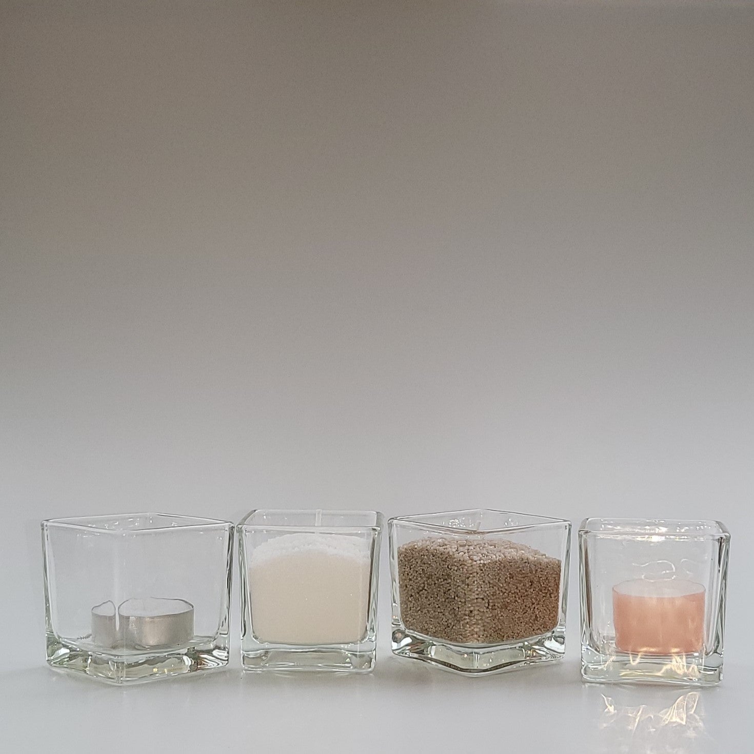 Glaswürfel Teelichtlgas oder Dessertglas 6x6 cm für normale Teelichter oder auch Kerzensand