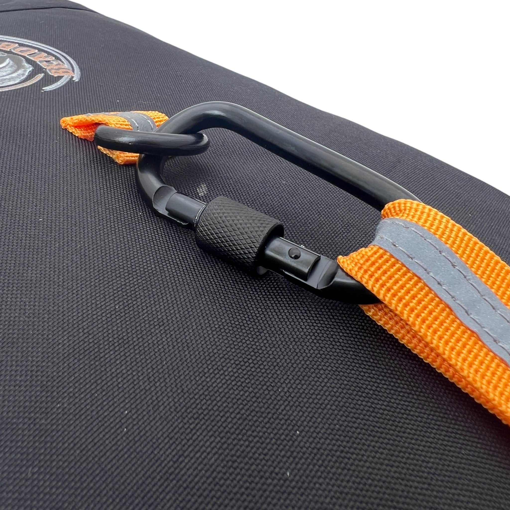 Rolltop Rucksack - sicherer Verschluss mit Karabiner