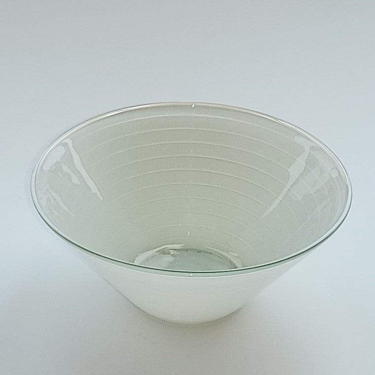 Glasschale - dekorative Schale oder Vase für Tisch und Küche