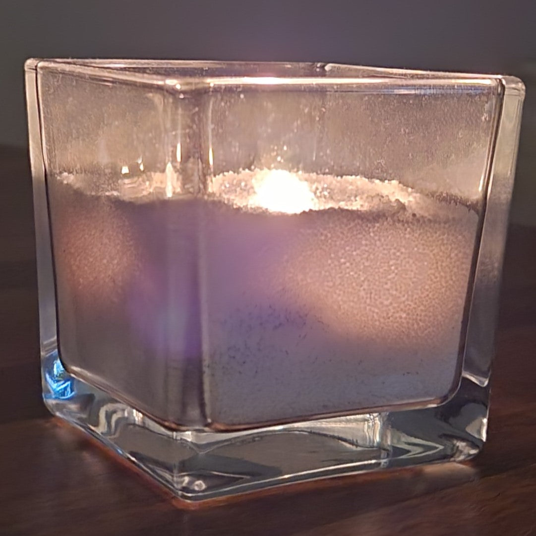 Kerzensand weiß mit silbernen Glitzer mit Windlicht Gläser