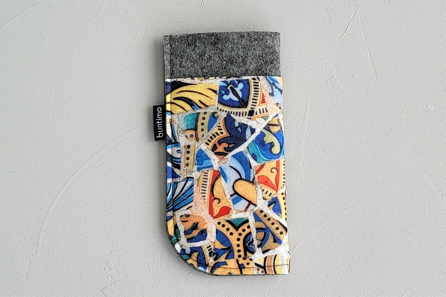 Brillenetui mit buntem Mosaikmotiv