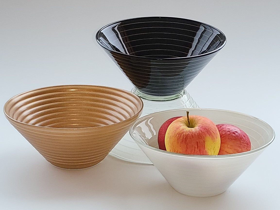 Glasschale - dekorative Schale oder Vase für Tisch und Küche