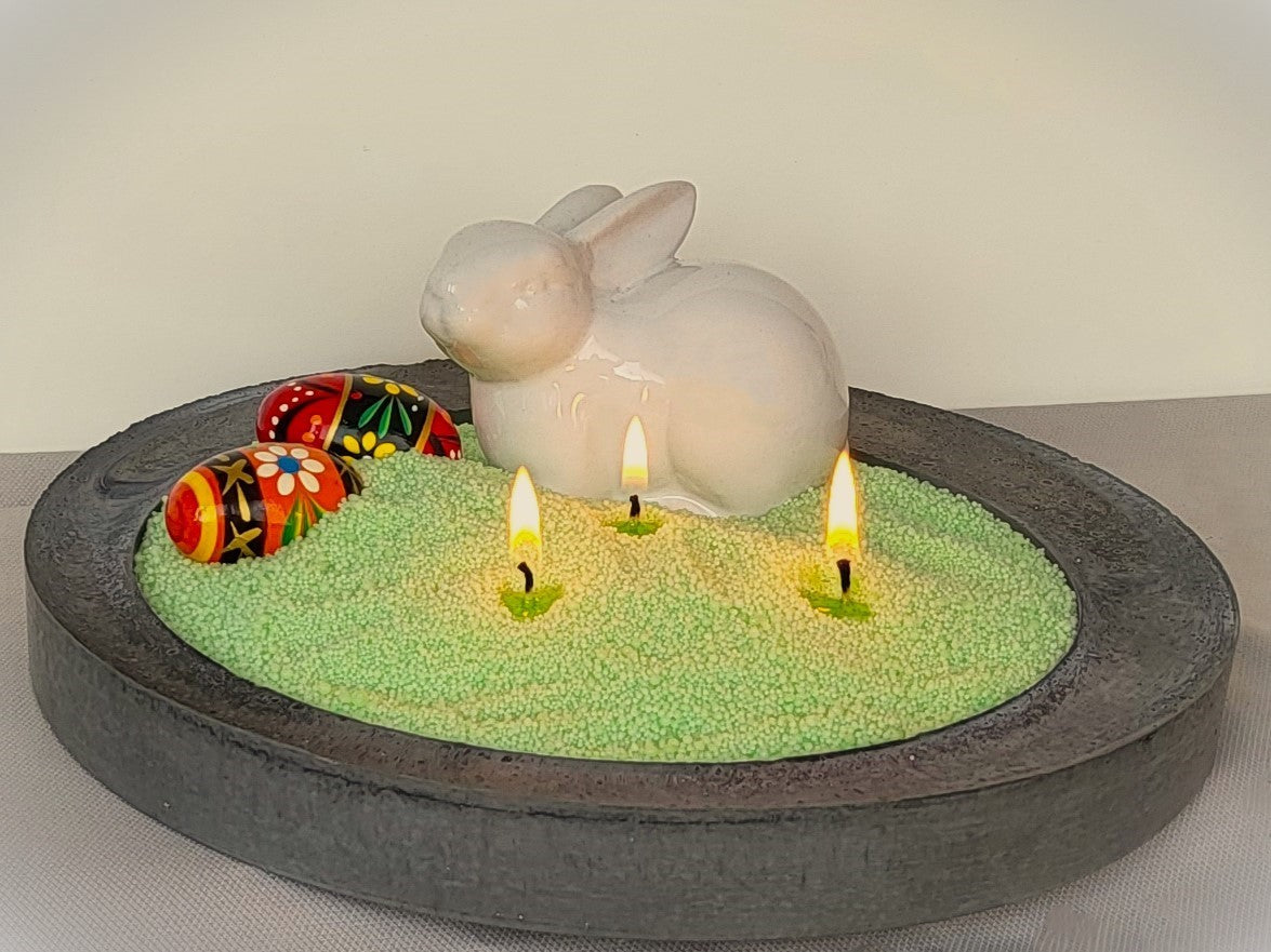 Kerzen-Sand in hellgrün mit Oster Deko in Betonschale